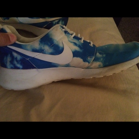 Roshe Run Blue Sky - Picture 4 of 4