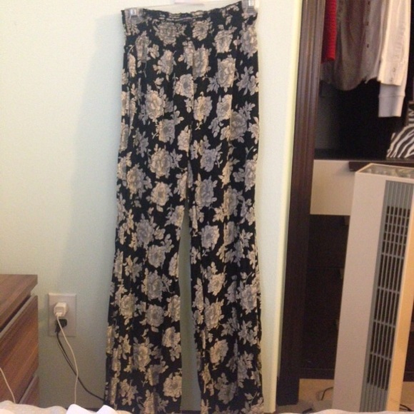 Brandy Melville Alexa Pants❌sold❌