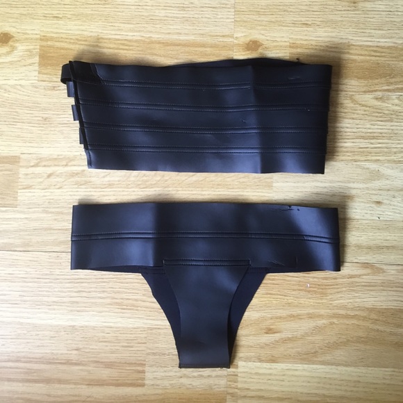 MIKOH | TOP: SMALL + BOTTOM: XS