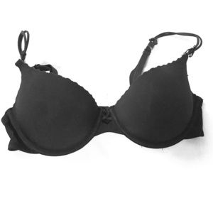 Sexy black bra, 34b bra, never worn!