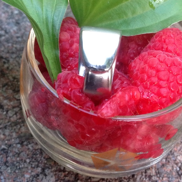 "Playboy" bunny ring. 🐇🐇 - Picture 3 of 7