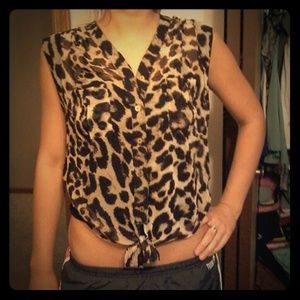 Leopard crop top