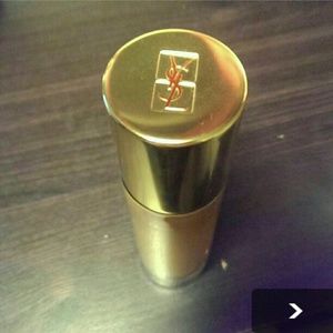 YSL Le Teint Touche Eclat Foundation