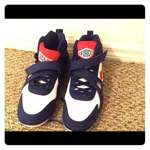 Nike Men's Force Max CB 2 Hyperfuse Basketball