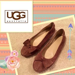 🎀UGG Flats🎀 size 9.5