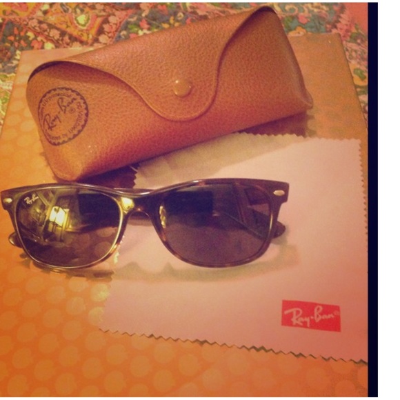 New Wayfarer Ray-bans