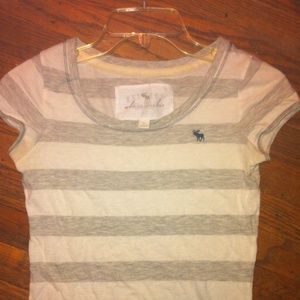 Abercrombie& fitch stripped tee