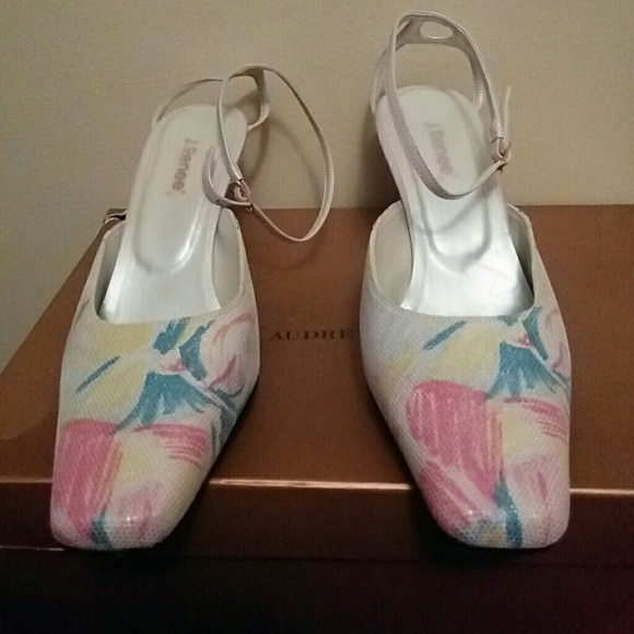 High heels - Picture 2 of 2
