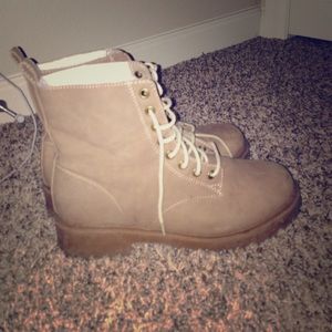 H&M version of Timberlines!