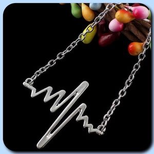 COMING SOON‼️ HEARTBEAT EKG BPM NECKLACE IN SILVER