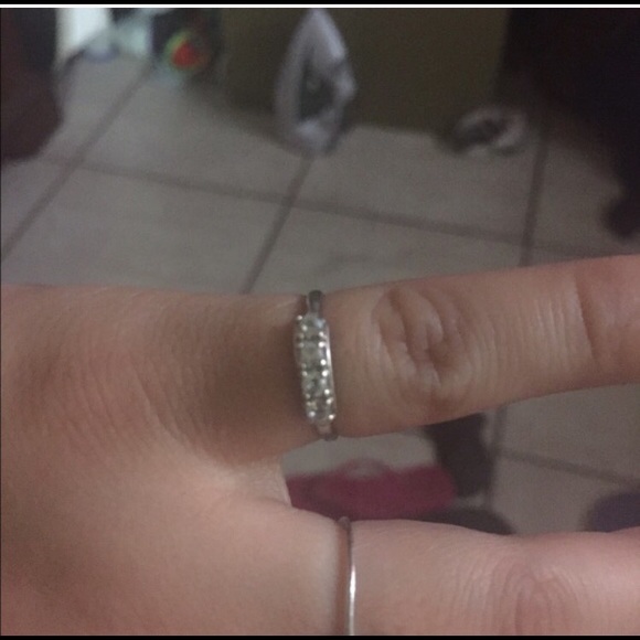 14kt white gold toe ring