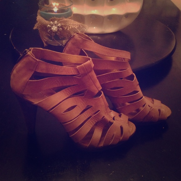 NINE WEST SANDAL BOOTIES