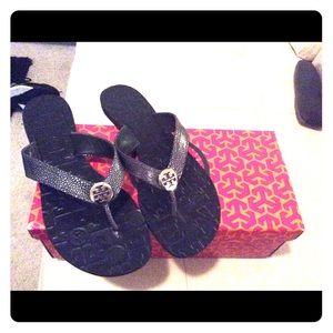 Thora Tory Burch Flip Flop (authentic)