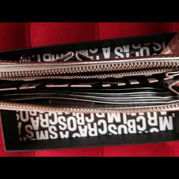 Marc Jacobs silver wallet - Picture 2 of 4