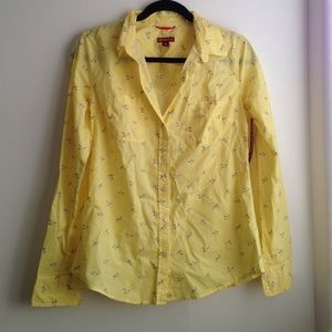 NWT Merona Yellow Bird Print Button Up