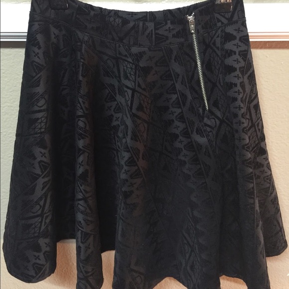 Black Velvet Geometric Prink Circle Skirt