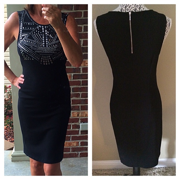 Dress - Picture 3 of 4