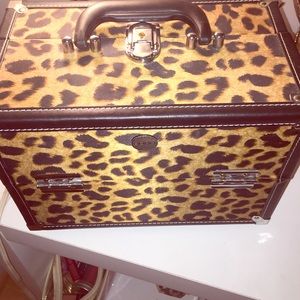 Leopard makeup box