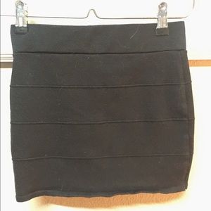 Black Striped Mini Skirt Size Extra Small
