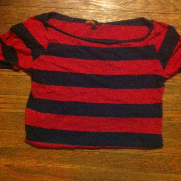 Forever 21 tee - Picture 2 of 2