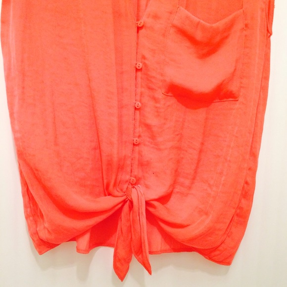 [Zara] Orange Top - Picture 3 of 4