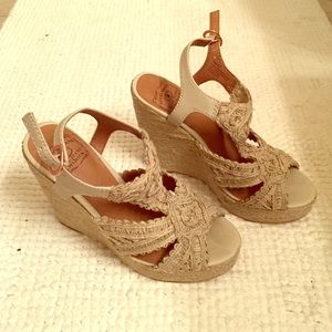 Lucky Brand Macrame platform wedge sandals SZ 7