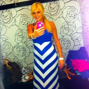 ❌SOLD ON eBay. BEBE DRESS