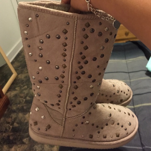 Studded boots - Picture 2 of 2