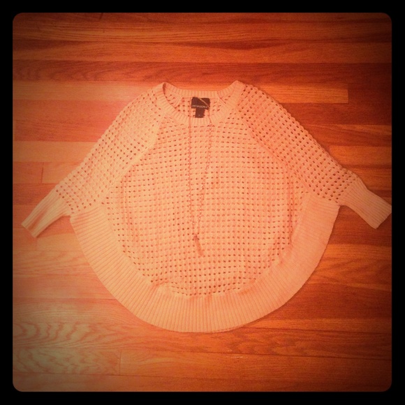 Cynthia Rowley Cropped French Beige Poncho