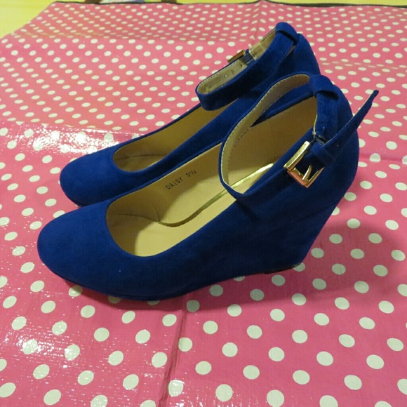 Blue high heel - Picture 2 of 4