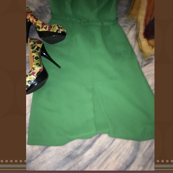 🚫Sold🚫❌Beautiful Lime Green Dress. - Picture 2 of 3