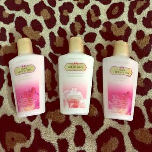 Victoria's Secret Hydrating Body Lotion Bundle