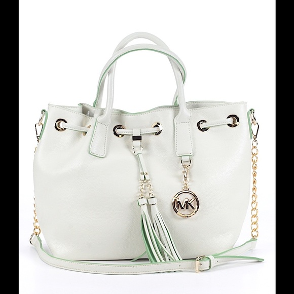 💚Amazing White Leather w/Lime Green Accent MK Bag - Picture 2 of 4