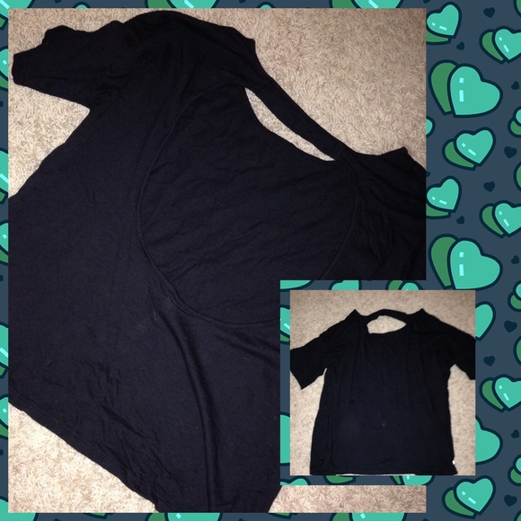 💥SOLD💥 Fabletics black open-back drape tee