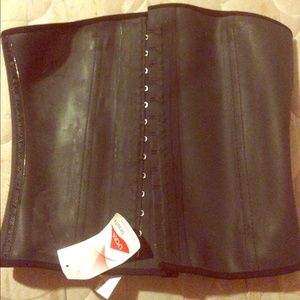 Ann Cherry Latex Waist Cincher