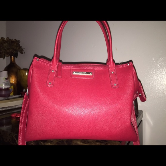 🎉SOLD🎉 Nine West Handbag - Picture 2 of 4
