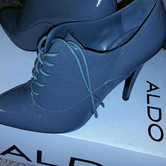 Aldo's pointy toe bootie shoes - Picture 3 of 4