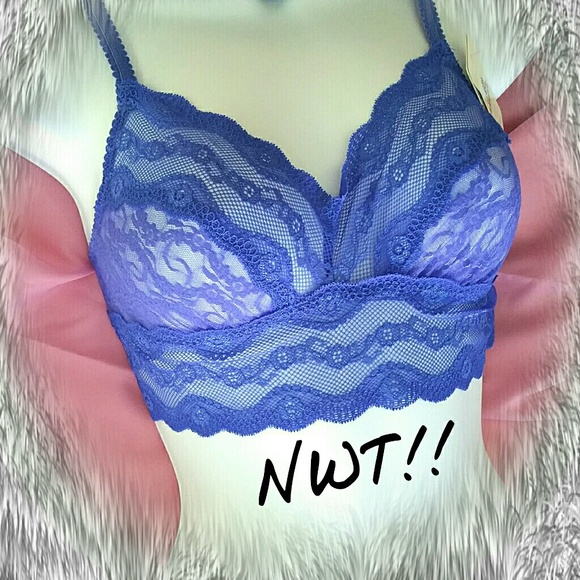 ✋SOLD IN BUNDLE✋ Bralette Blue Lace- M - Picture 3 of 3
