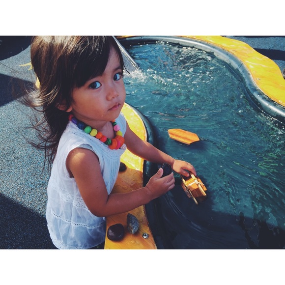 Meet your posher, a mom of a 3-year-old - Picture 5 of 6