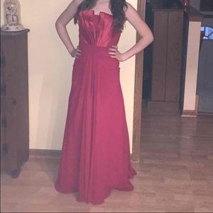 FLEXIBLE PRICE: Cherry Red Prom Dress 😍