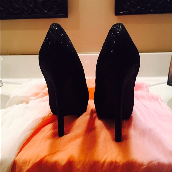 F21 NWOT Black "Glam" Platforms - Size: 8 ๐๐ ๐! - Picture 3 of 4