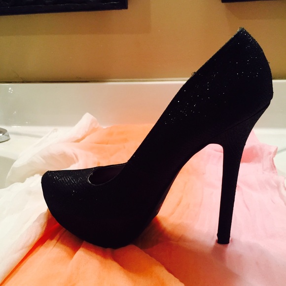 F21 NWOT Black "Glam" Platforms - Size: 8 ๐๐ ๐! - Picture 4 of 4