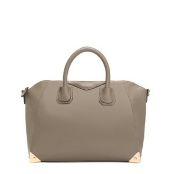 JUSTFAB/SHOEDAZZLE *TASTEMAKER*