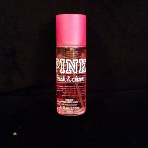 PiINK - by Victoria Secret