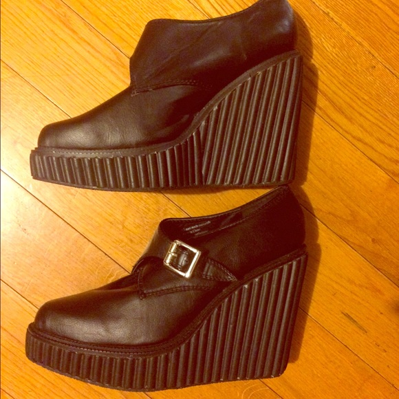 Wedge Creepers