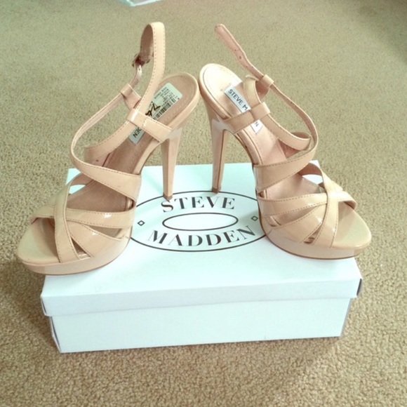 Steve Madden nude patent strappy heels