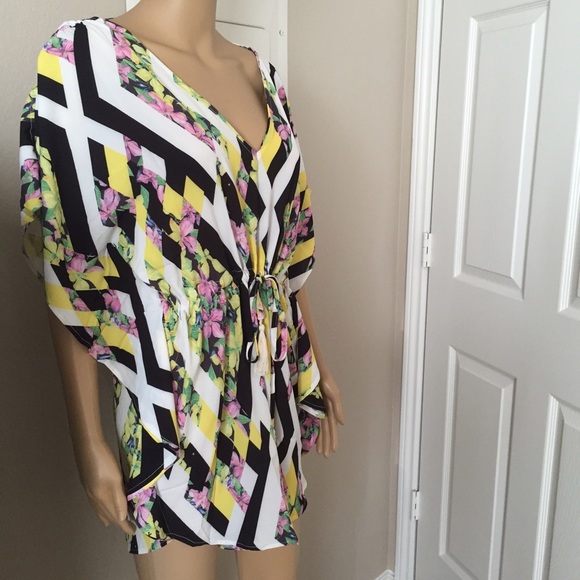 ⭐️ 5 STAR RATED BAILEY floral romper - Picture 4 of 6