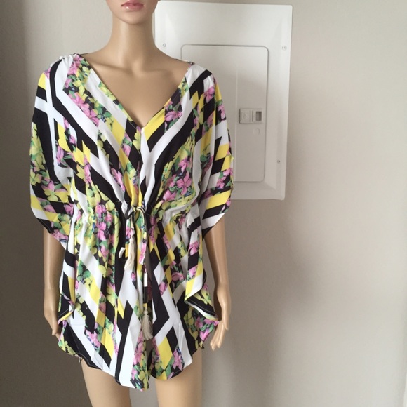 ⭐️ 5 STAR RATED BAILEY floral romper - Picture 5 of 6
