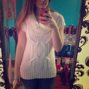 American Eagle Outfitters cream sweater