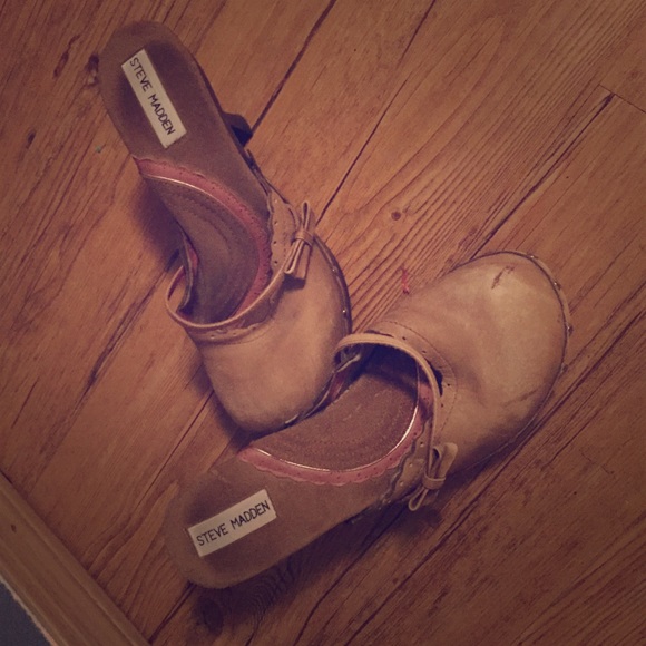 Steve Madden Kitten Heel - Picture 1 of 1